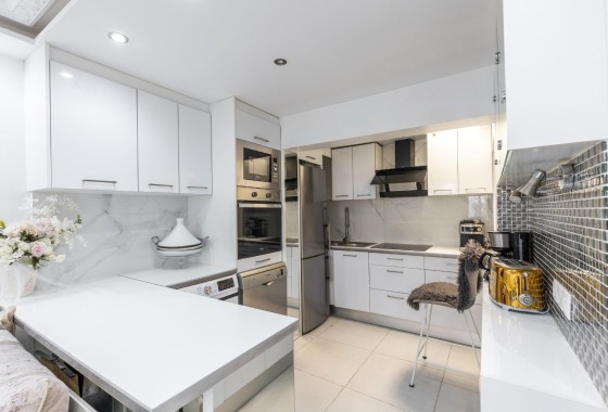 Herverkoop - Appartement / Flat -
Torrevieja - Torretas