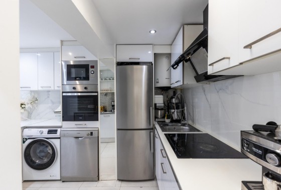 Herverkoop - Appartement / Flat -
Torrevieja - Torretas
