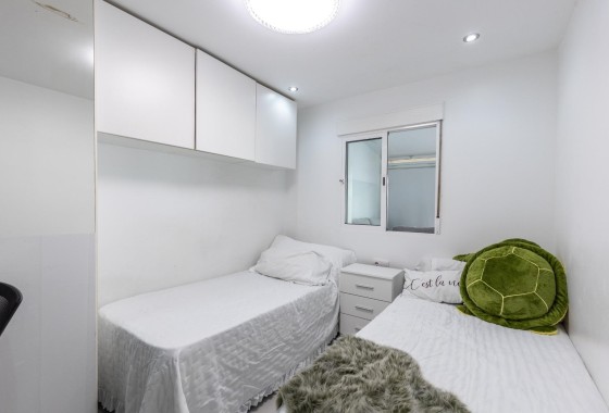 Herverkoop - Appartement / Flat -
Torrevieja - Torretas