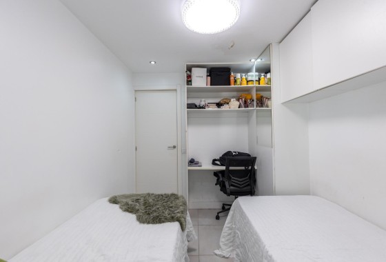 Herverkoop - Appartement / Flat -
Torrevieja - Torretas