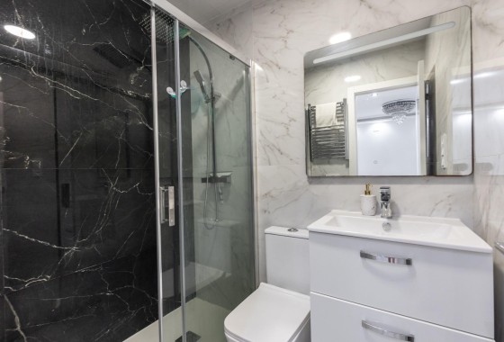 Herverkoop - Appartement / Flat -
Torrevieja - Torretas