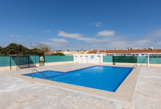 Herverkoop - Appartement / Flat -
Torrevieja - Torretas