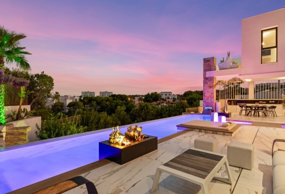 Herverkoop - Vrijstaande villa -
Las Colinas Golf Resort - Las Colinas Golf