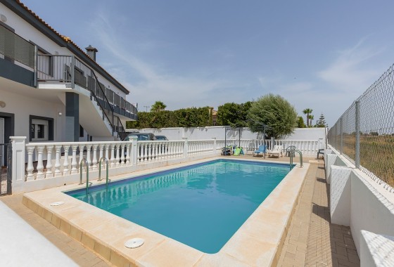 Venta - Apartamento / Piso -
Gea y Truyols - Lo Santiago