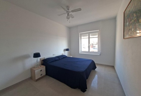 Herverkoop - Rijhuis -
Torrevieja - La Mata