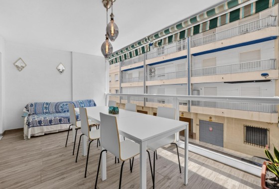 Herverkoop - Appartement / Flat -
Torrevieja - Playa del Cura