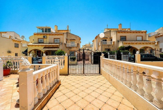 Herverkoop - Halfvrijstaande villa -
Orihuela Costa - Playa Flamenca