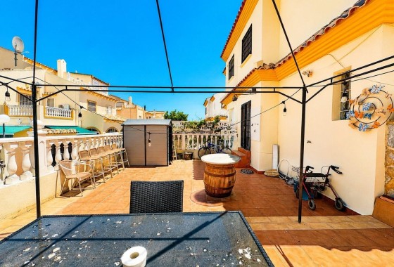 Herverkoop - Halfvrijstaande villa -
Orihuela Costa - Playa Flamenca