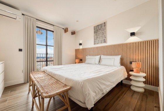 Resale - Townhouse -
Alicante - Alicante (Alacant)