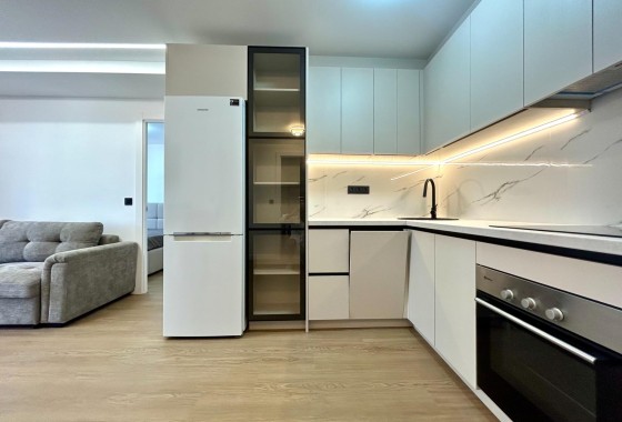 Sprzedaż - Apartament / Mieszkanie -
Torrevieja - Punta Prima