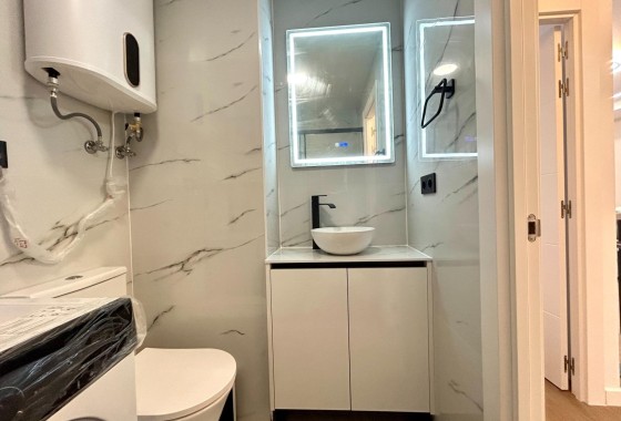 Sprzedaż - Apartament / Mieszkanie -
Torrevieja - Punta Prima