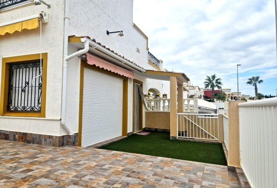 Herverkoop - Vrijstaande villa -
Orihuela Costa - Dream Hills