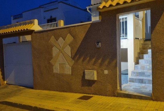 Herverkoop - Vrijstaande villa -
Orihuela Costa - Dream Hills