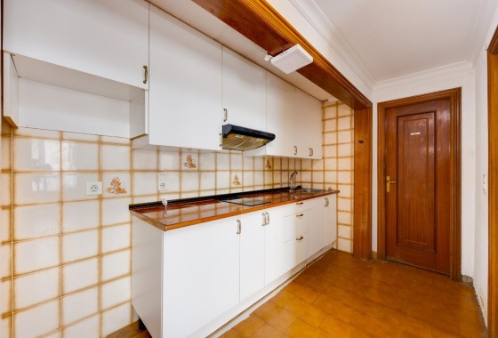 Sprzedaż - Apartament / Mieszkanie -
Torrevieja - Acequion