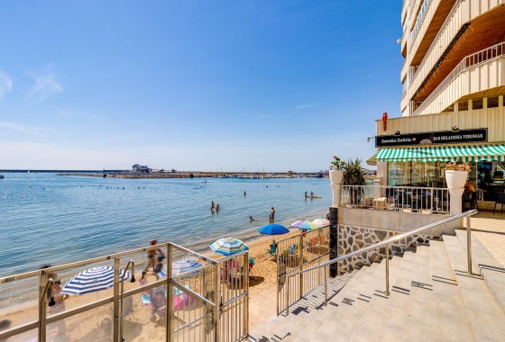 Sprzedaż - Apartament / Mieszkanie -
Torrevieja - Acequion