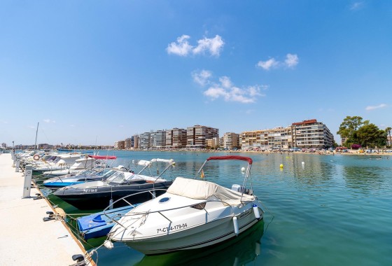 Sprzedaż - Apartament / Mieszkanie -
Torrevieja - Acequion