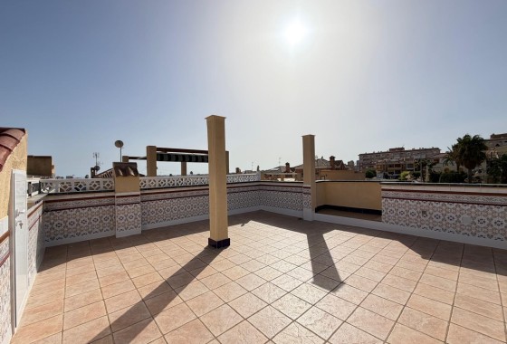 Revente - Maison de ville -
Torrevieja - Miramar - Torre Del Moro