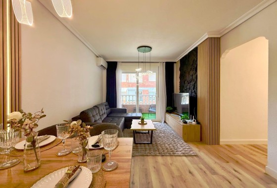 Revente - Appartement -
Torrevieja - Playa del Cura