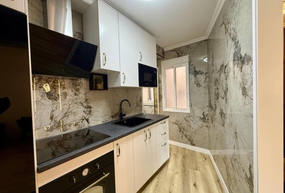 Revente - Appartement -
Torrevieja - Playa del Cura