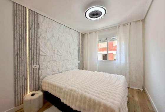 Revente - Appartement -
Torrevieja - Playa del Cura