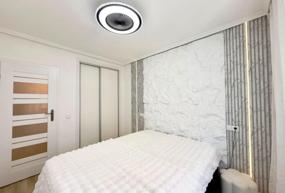 Revente - Appartement -
Torrevieja - Playa del Cura