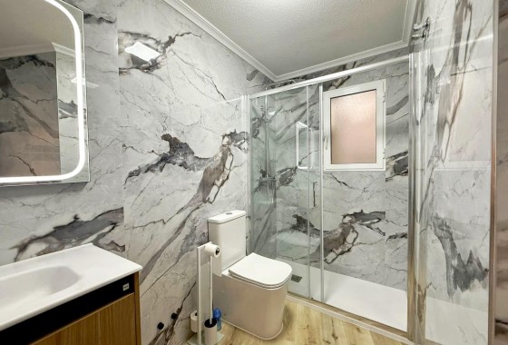 Revente - Appartement -
Torrevieja - Playa del Cura