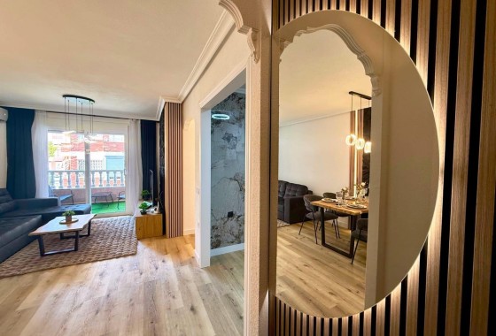 Revente - Appartement -
Torrevieja - Playa del Cura