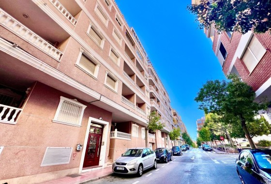 Revente - Appartement -
Torrevieja - Playa del Cura