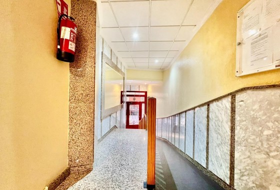 Revente - Appartement -
Torrevieja - Playa del Cura