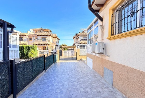 Revente - Maison de ville -
Orihuela Costa - Las Filipinas