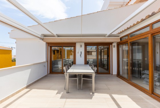 Herverkoop - Appartement / Flat -
Torrevieja - Punta Prima