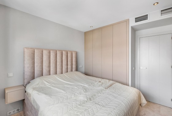 Herverkoop - Appartement / Flat -
Torrevieja - Punta Prima