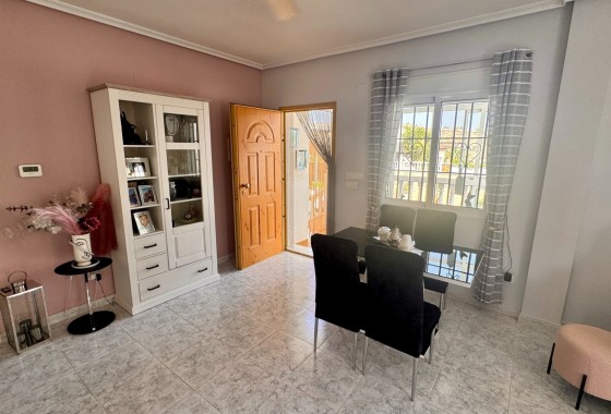 Venta - Chalet Independiente -
Bigastro