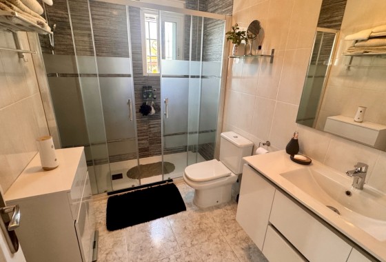 Venta - Chalet Independiente -
Bigastro
