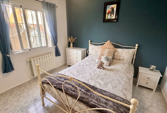 Venta - Chalet Independiente -
Bigastro