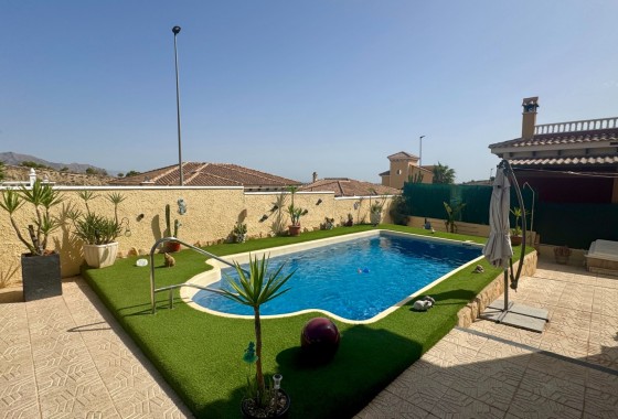 Venta - Chalet Independiente -
Bigastro