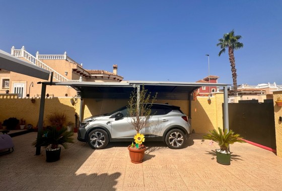 Venta - Chalet Independiente -
Bigastro