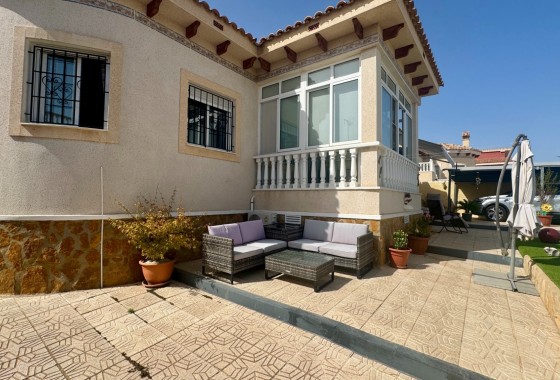 Venta - Chalet Independiente -
Bigastro
