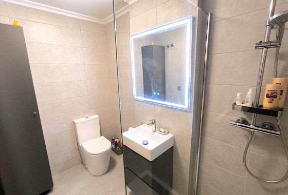 Resale - Apartment / Flat -
Algorfa