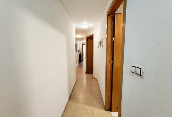 Revente - Appartement -
Torrevieja