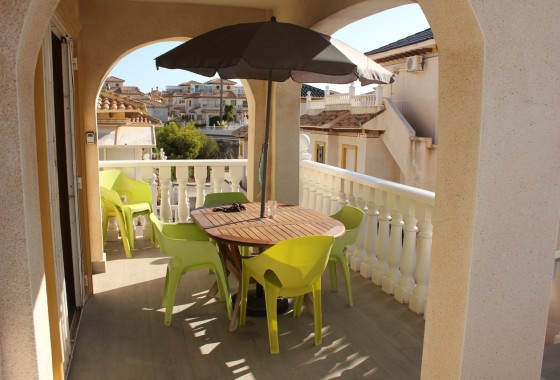 Wiederverkauf - Freistehende Villa -
La Zenia