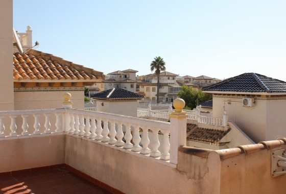 Wiederverkauf - Freistehende Villa -
La Zenia