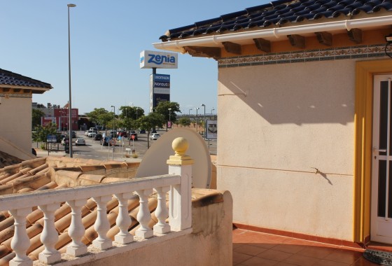 Wiederverkauf - Freistehende Villa -
La Zenia