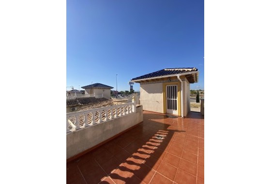 Wiederverkauf - Freistehende Villa -
La Zenia