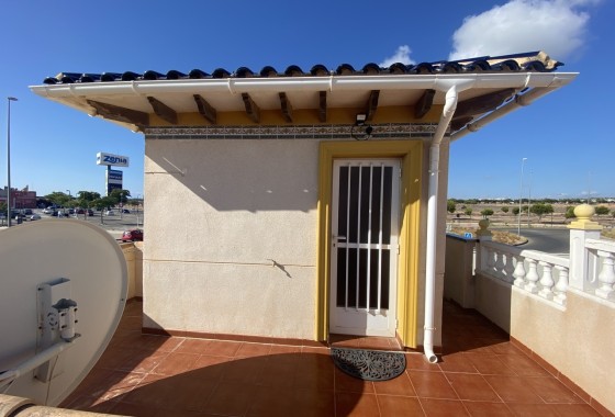 Wiederverkauf - Freistehende Villa -
La Zenia