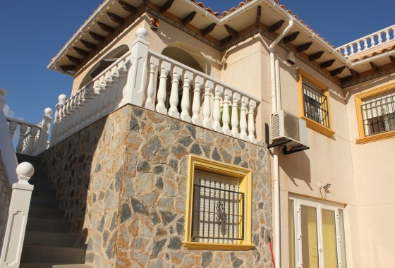 Wiederverkauf - Freistehende Villa -
La Zenia