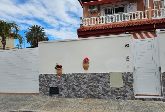 Herverkoop - Rijhuis -
San Javier - Santiago de la Ribera