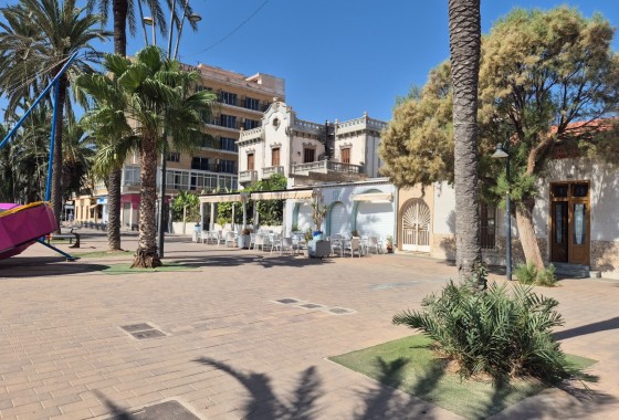 Herverkoop - Rijhuis -
San Javier - Santiago de la Ribera