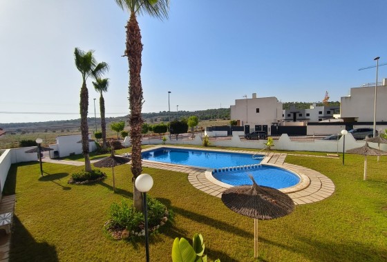 Resale - Townhouse -
San Miguel de Salinas