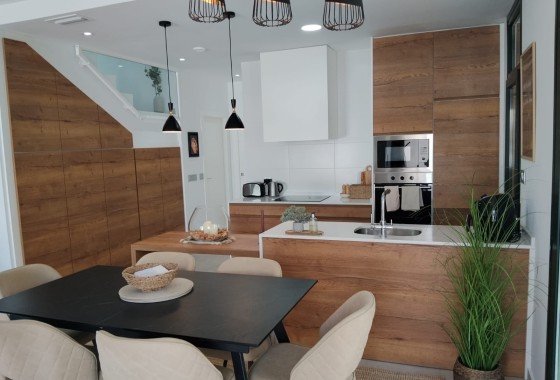 Resale - Detached Villa -
Daya Nueva
